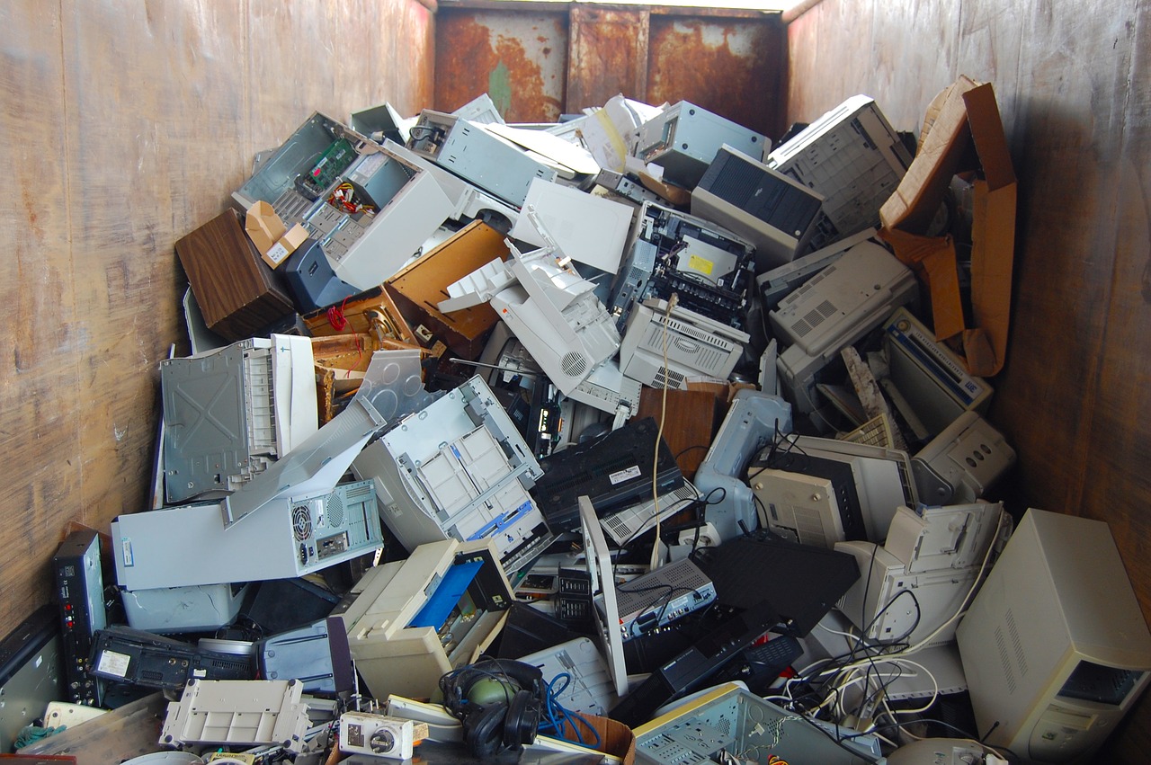 The Silicon Mountain – How Should Businesses Deal with E-Waste?